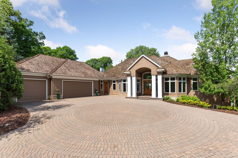 20980 Channel Dr, Greenwood, MN 55331