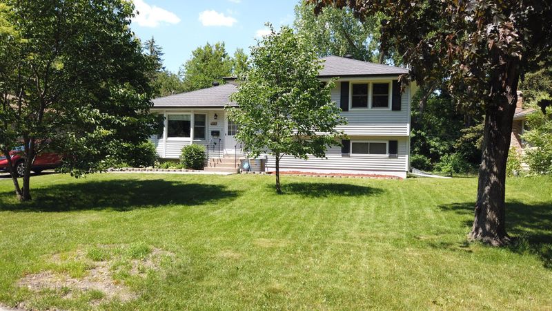 5118 70th Ave N, Brooklyn Center, MN 55429