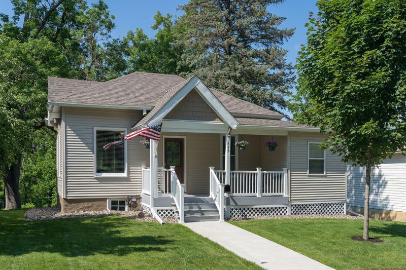 648 E Vine St, Owatonna, MN 55060