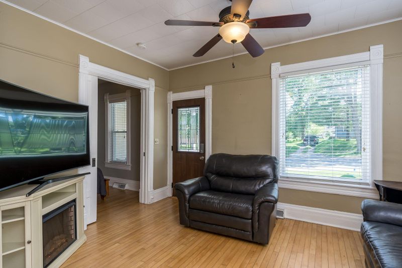 648 E Vine St, Owatonna, MN 55060