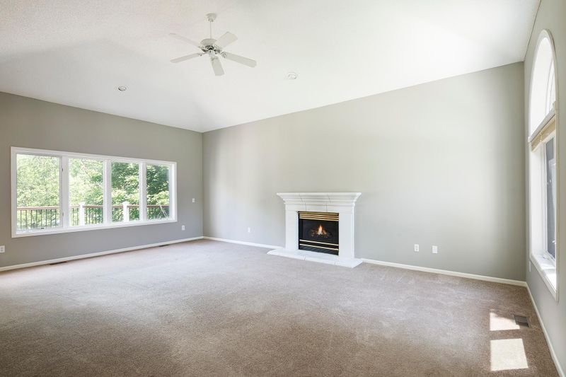 13688 Candice Ln, Eden Prairie, MN 55346
