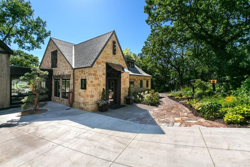5404 Mayview Rd, Minnetonka, MN 55345