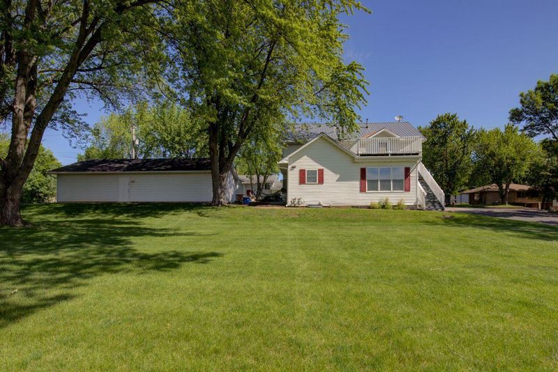 500 S Pine St, Waconia, MN 55387