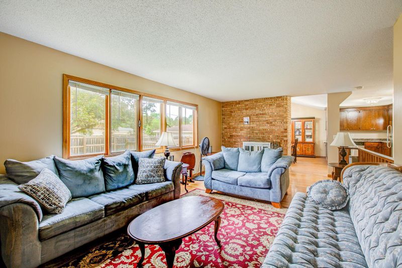 6218 Unity Ave N, Brooklyn Center, MN 55429