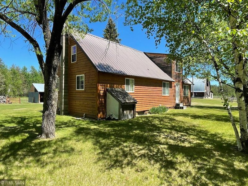 24718 360th St, Menahga, MN 56464