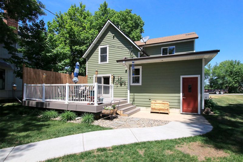 240 Pacific Ave W, Dassel, MN 55325