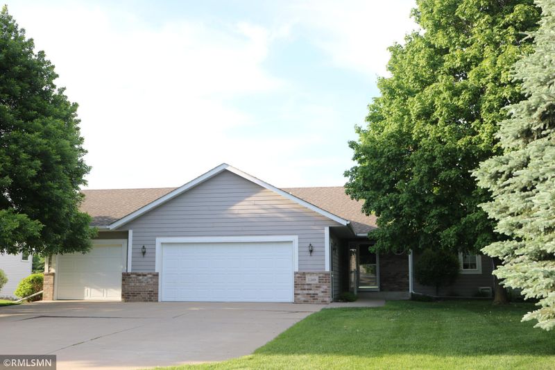 1309 3rd St NE, New Prague, MN 56071