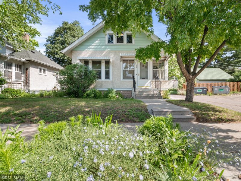 3306 E 25th St, Minneapolis, MN 55406