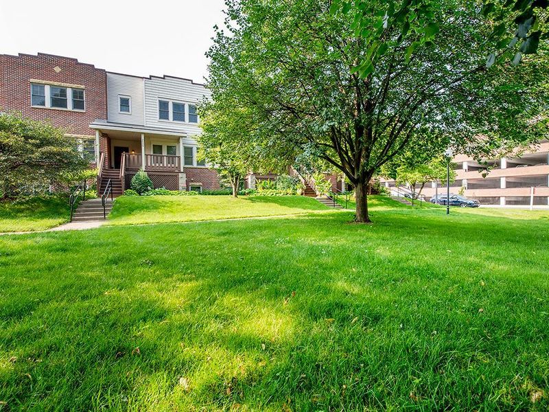 2639 5th Ave S, Minneapolis, MN 55408
