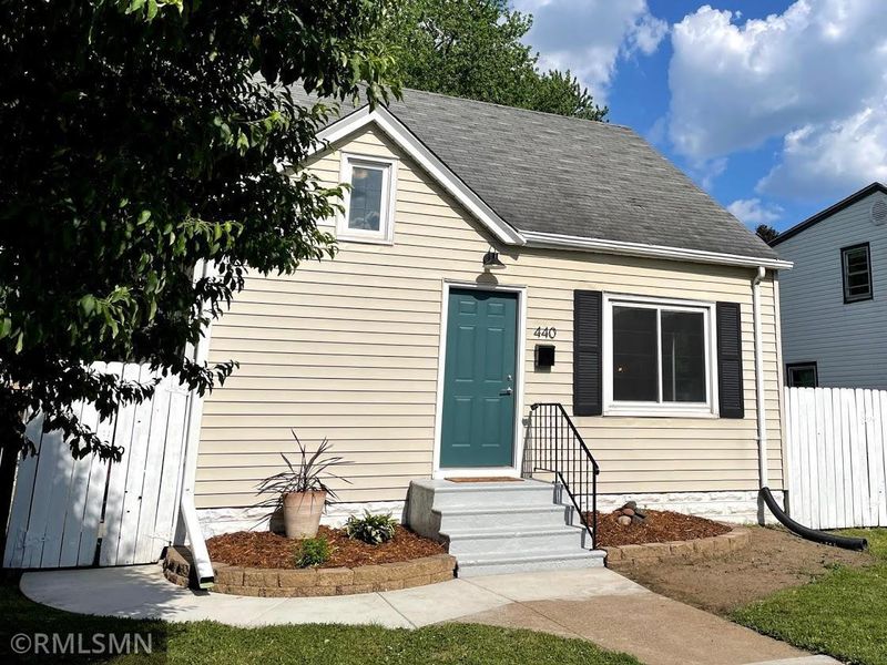 440 15th Ave N, South Saint Paul, MN 55075