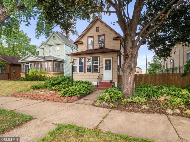 2919 California St NE, Minneapolis, MN 55418
