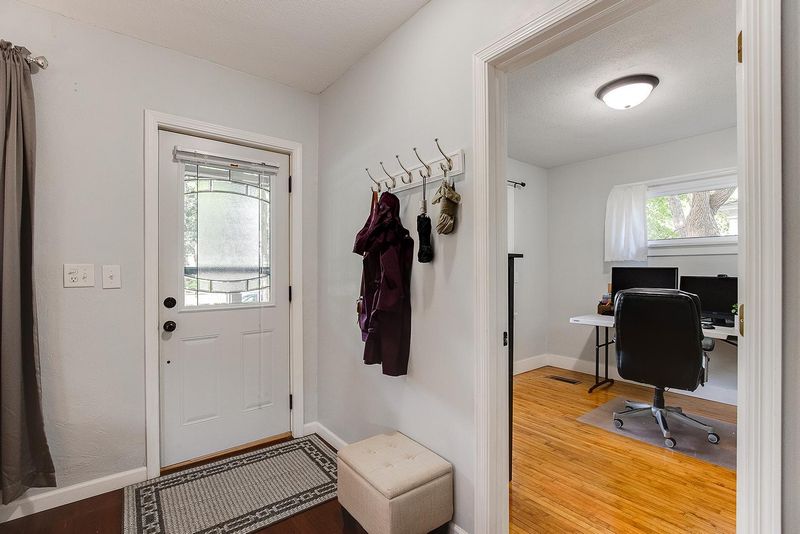 244 Haskell St E, West Saint Paul, MN 55118