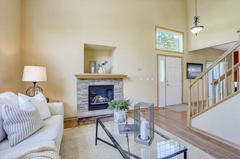 9437 Marshall Rd, Eden Prairie, MN 55347