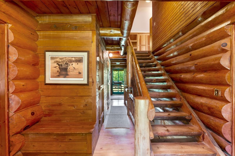 3185 Ahmat Rd, Barnum, MN 55707