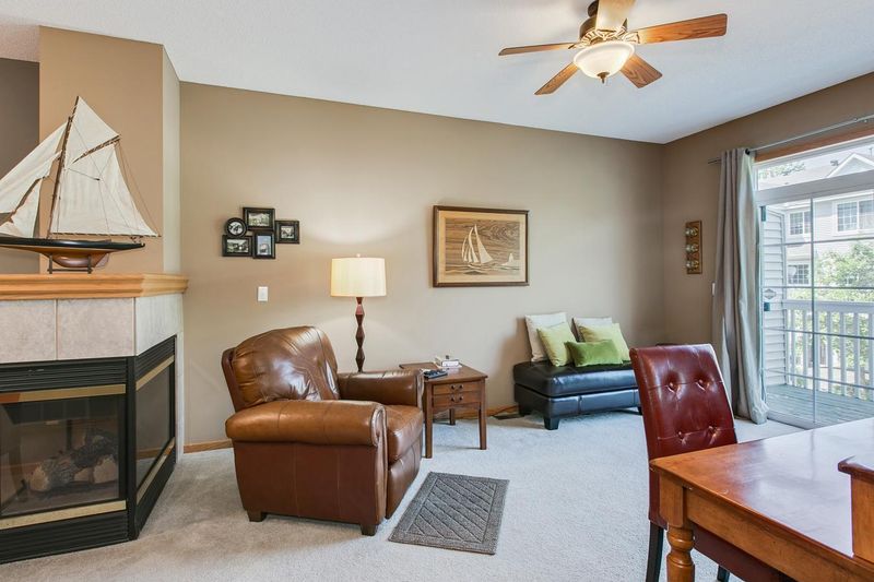 2320 Lower Afton Rd E #415, Maplewood, MN 55119