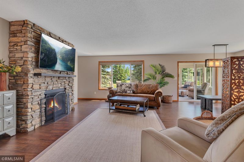 968 Willow View Cir, Waite Park, MN 56387