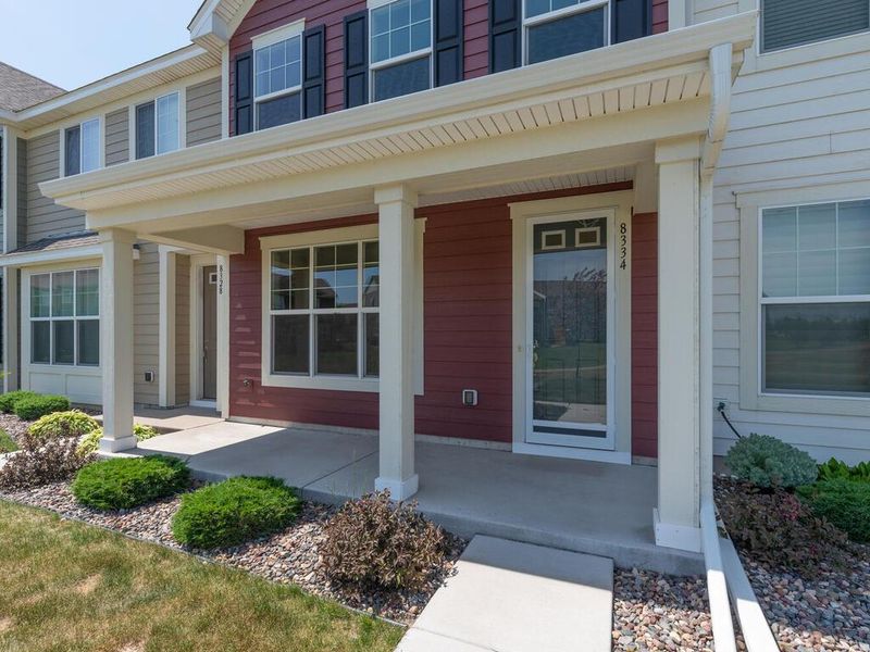8334 Hemlock Ln N, Maple Grove, MN 55369