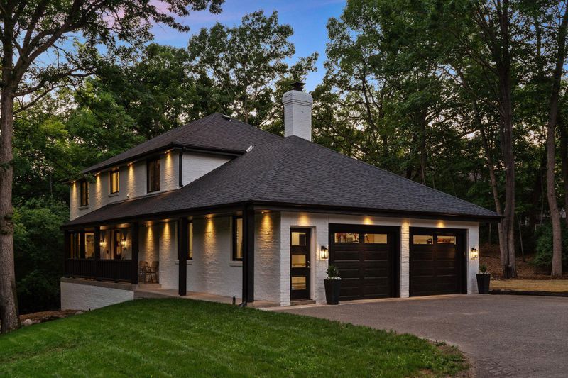 14711 Minnehaha Pl, Wayzata, MN 55391