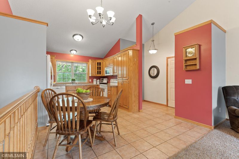 1007 Hillock St NW, Isanti, MN 55040