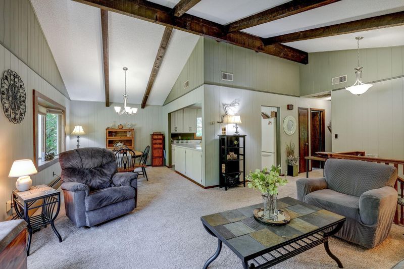 2866 Legion Ave N, Lake Elmo, MN 55042