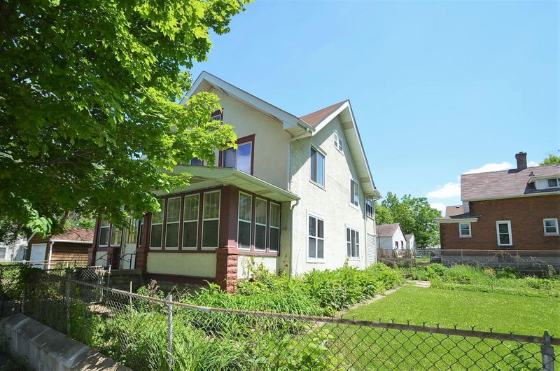 290 Earl St, Saint Paul, MN 55106