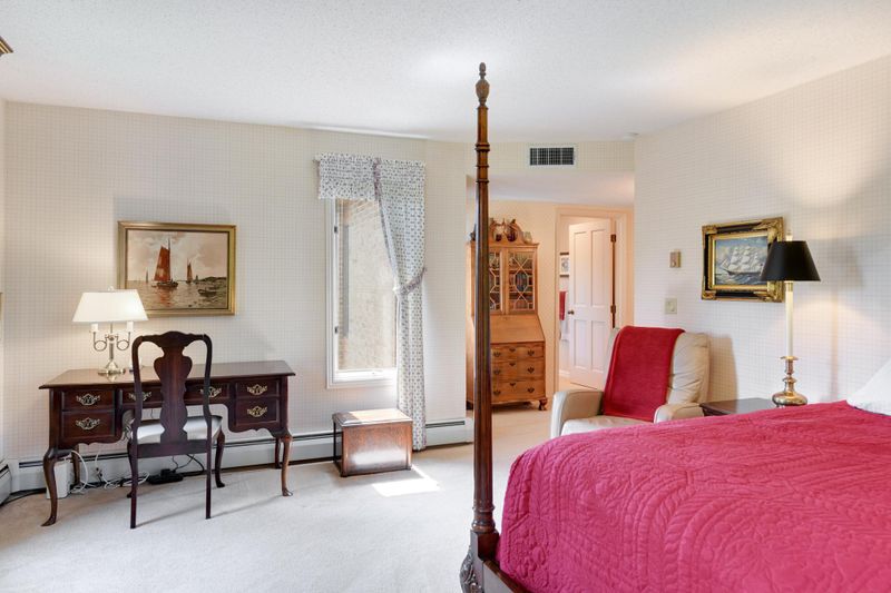 6100 Auto Club Rd #317, Bloomington, MN 55438