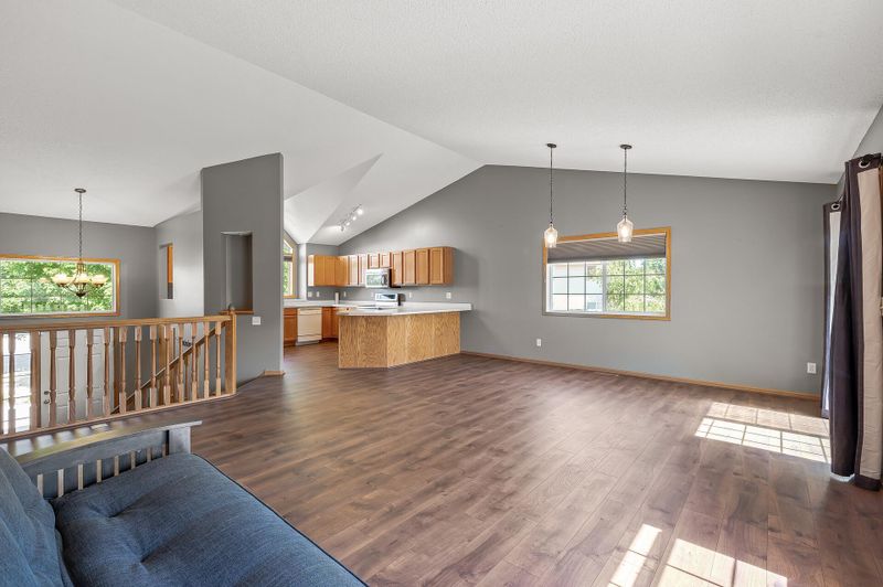 930 Dakota Point, Jordan, MN 55352