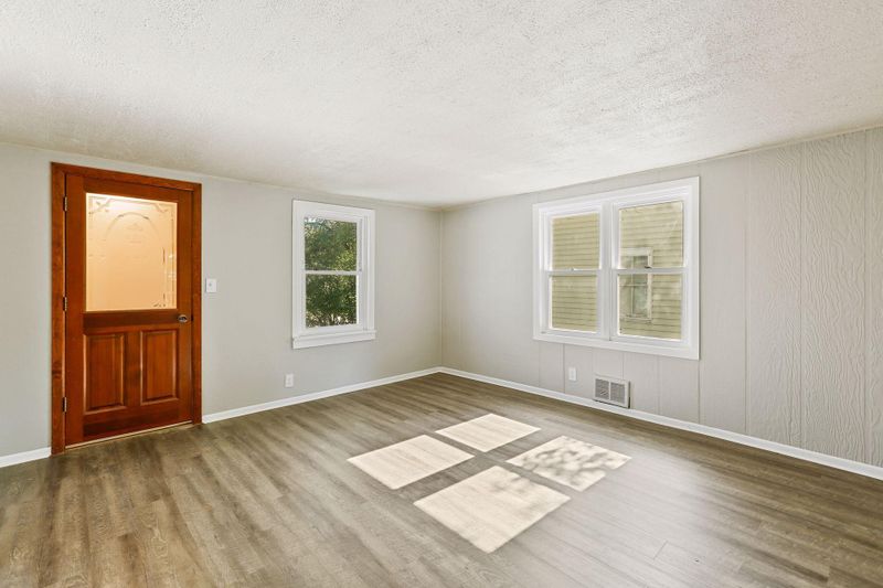 540 Pierce St, Anoka, MN 55303