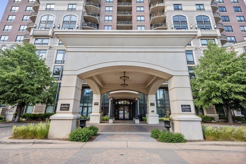 500 E Grant St #2209, Minneapolis, MN 55404