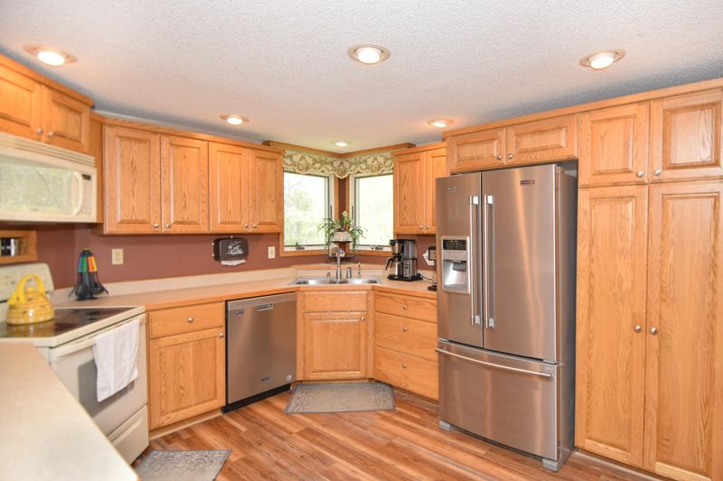 2530 S Coon Creek Dr, Andover, MN 55304
