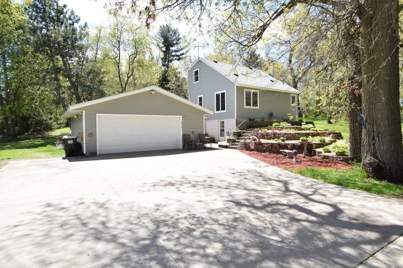 2530 S Coon Creek Dr, Andover, MN 55304