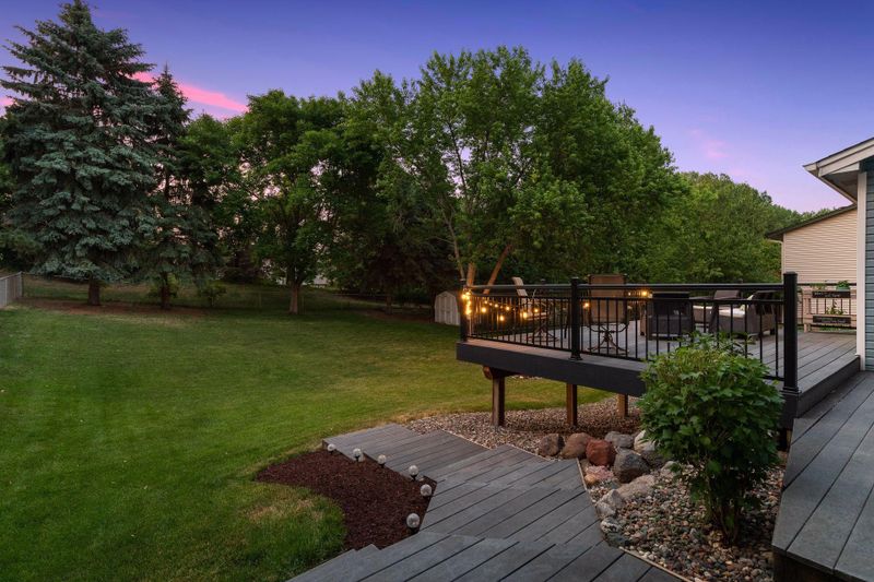 10788 Jackson Dr, Eden Prairie, MN 55347