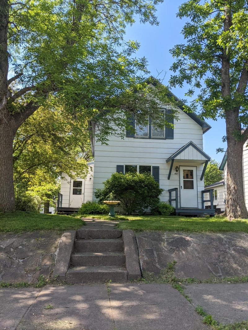 405 Park Ave, Sandstone, MN 55072