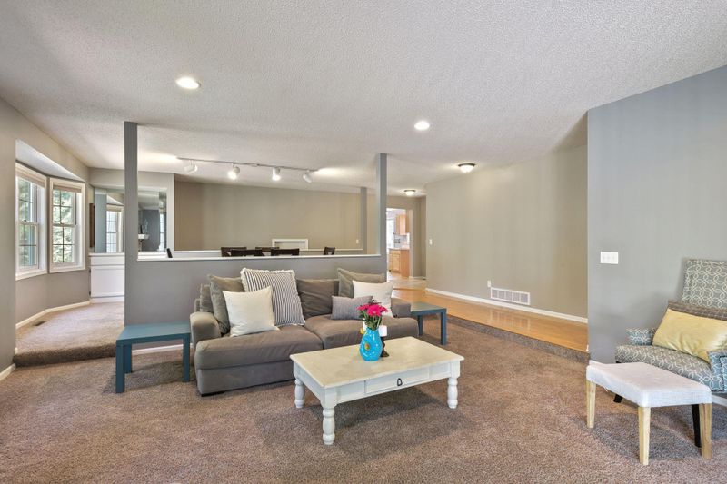 4722 Wildwood St, Eagan, MN 55122