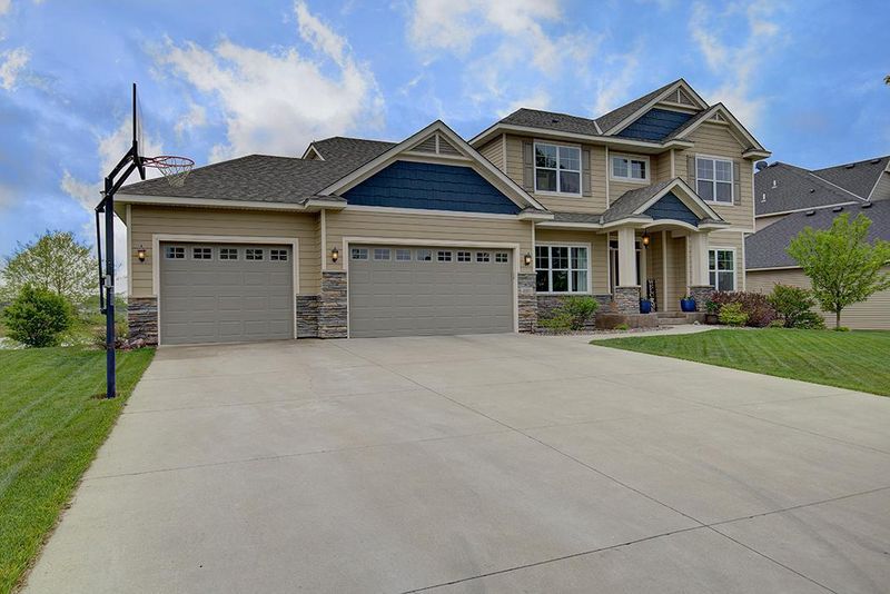 6809 105th Trl N, Brooklyn Park, MN 55445