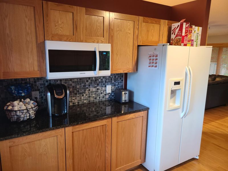 10016 Drake St NW, Coon Rapids, MN 55433