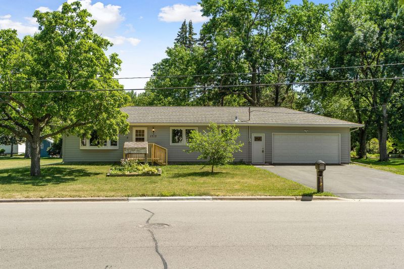 1713 Lee Blvd, North Mankato, MN 56003