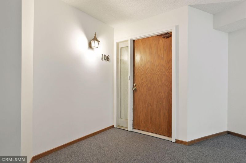 4165 Hilltop Point #106, Eagan, MN 55123