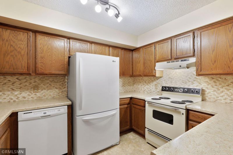 4165 Hilltop Point #106, Eagan, MN 55123