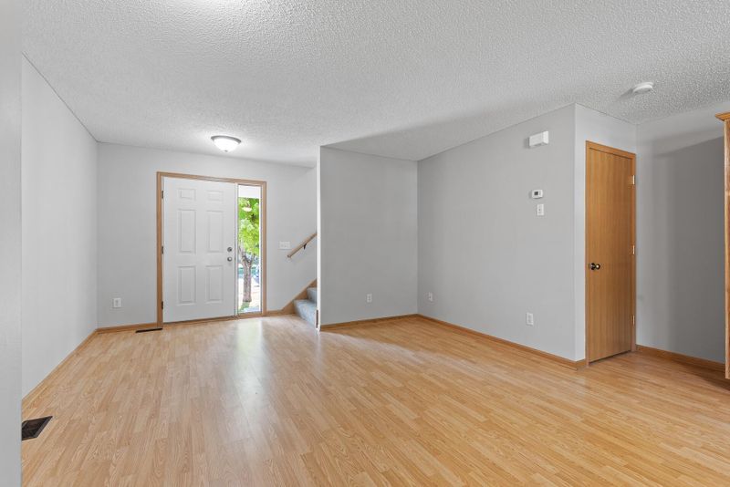 622 Bunker Dr, Northfield, MN 55057