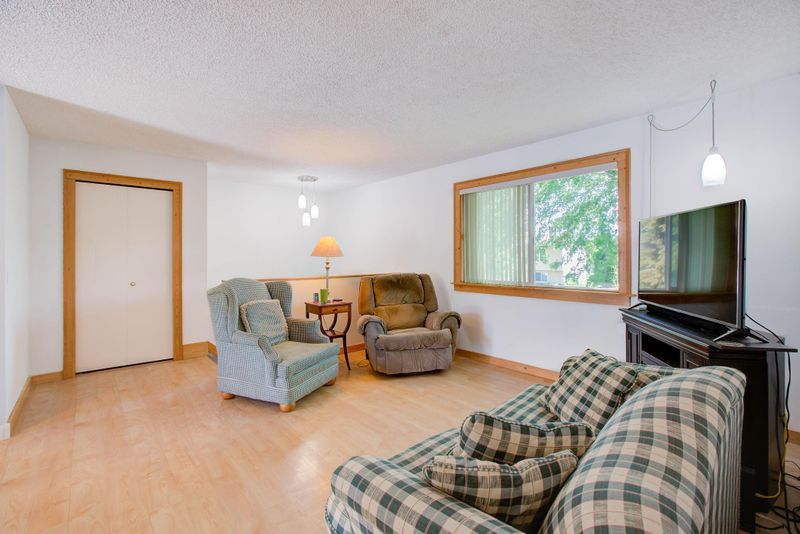 11062 97th Pl N, Maple Grove, MN 55369