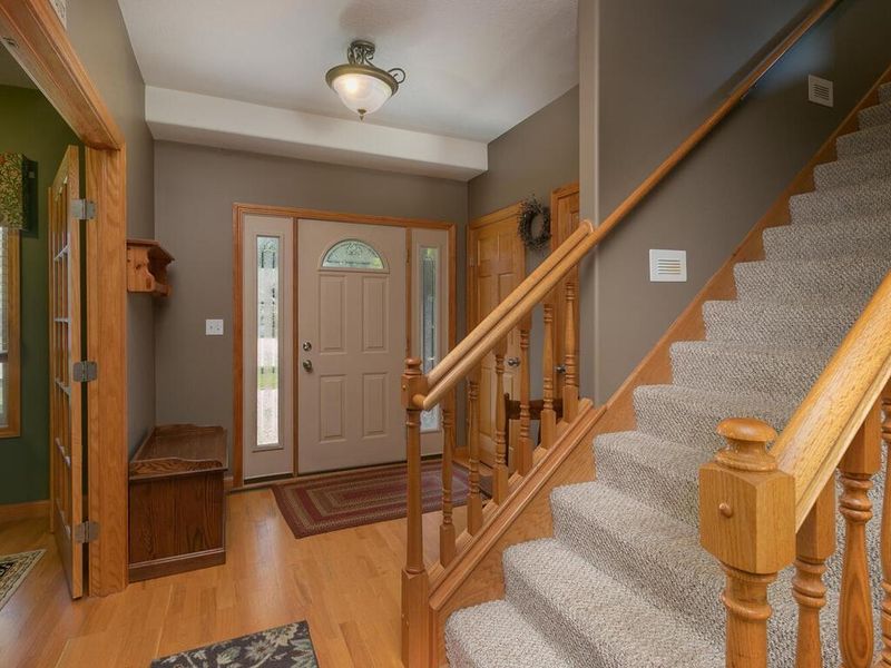 101 13th Ave NW, Kasson, MN 55944
