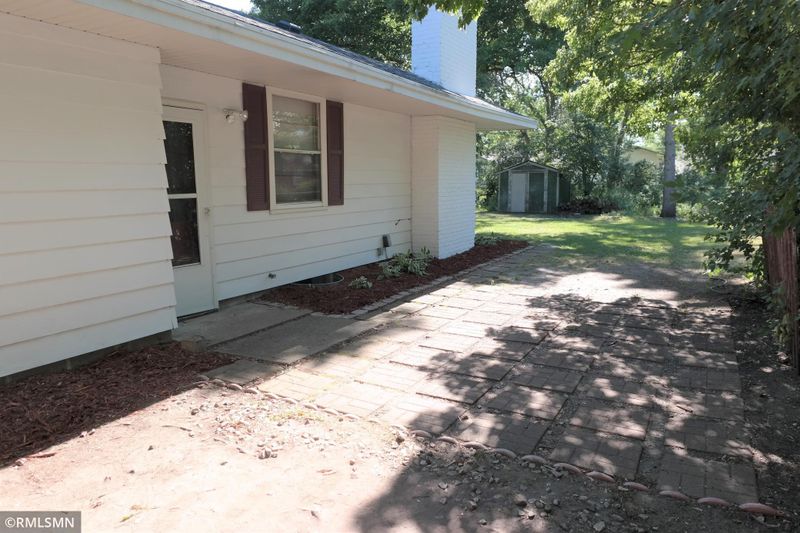 8476 Hyde Ave S, Cottage Grove, MN 55016