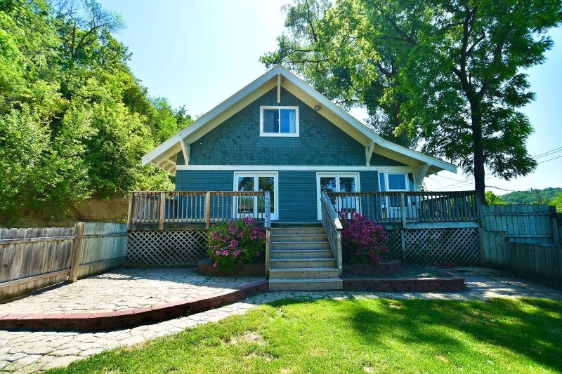 1105 Bush St, Red Wing, MN 55066