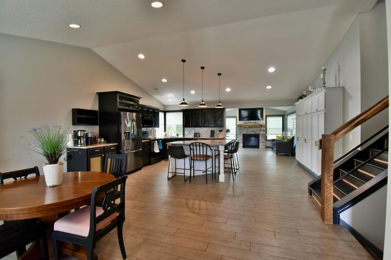 13985 Mallard Trl, Rogers, MN 55374