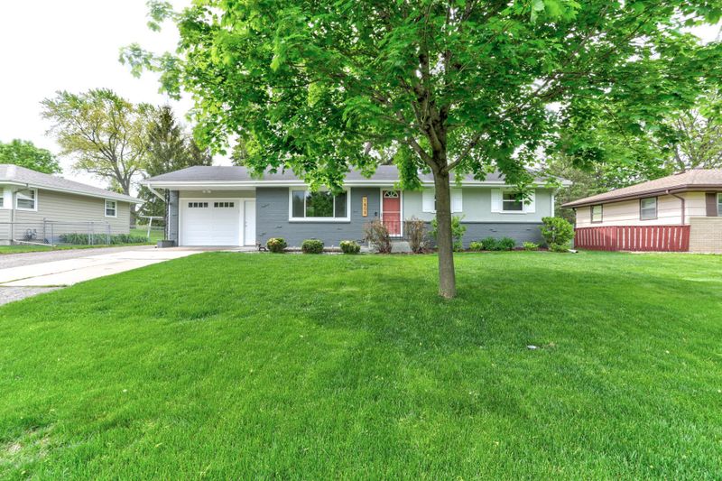 7809 Terra Linda Dr, New Hope, MN 55427