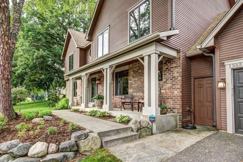 13655 Guild Ave, Apple Valley, MN 55124