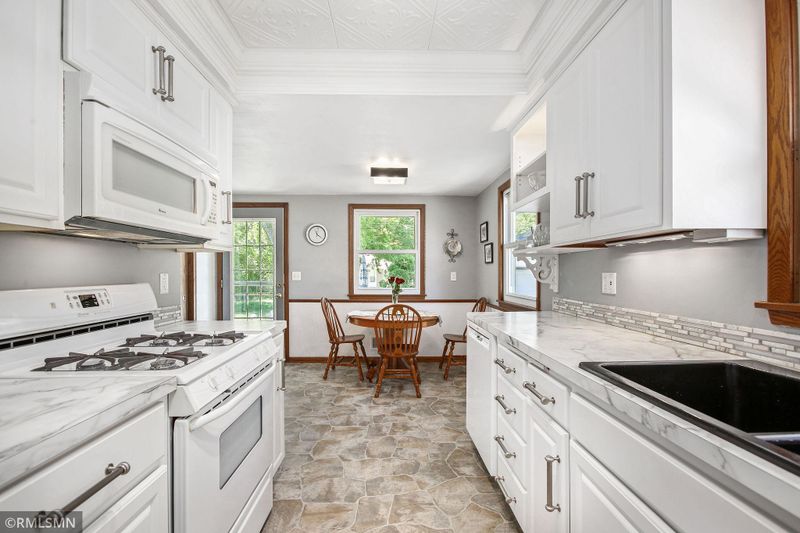 8139 47th Ave N, New Hope, MN 55428