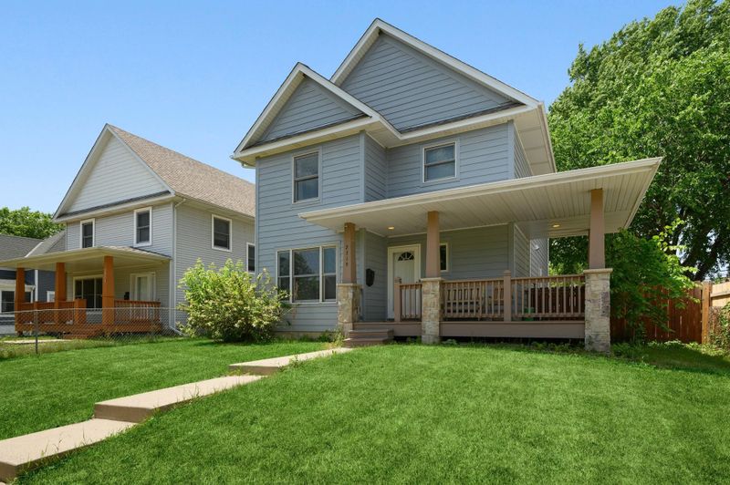 2319 Dupont Ave N, Minneapolis, MN 55411