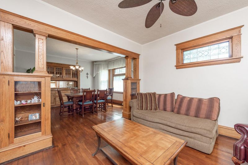 974 Earl St, Saint Paul, MN 55106
